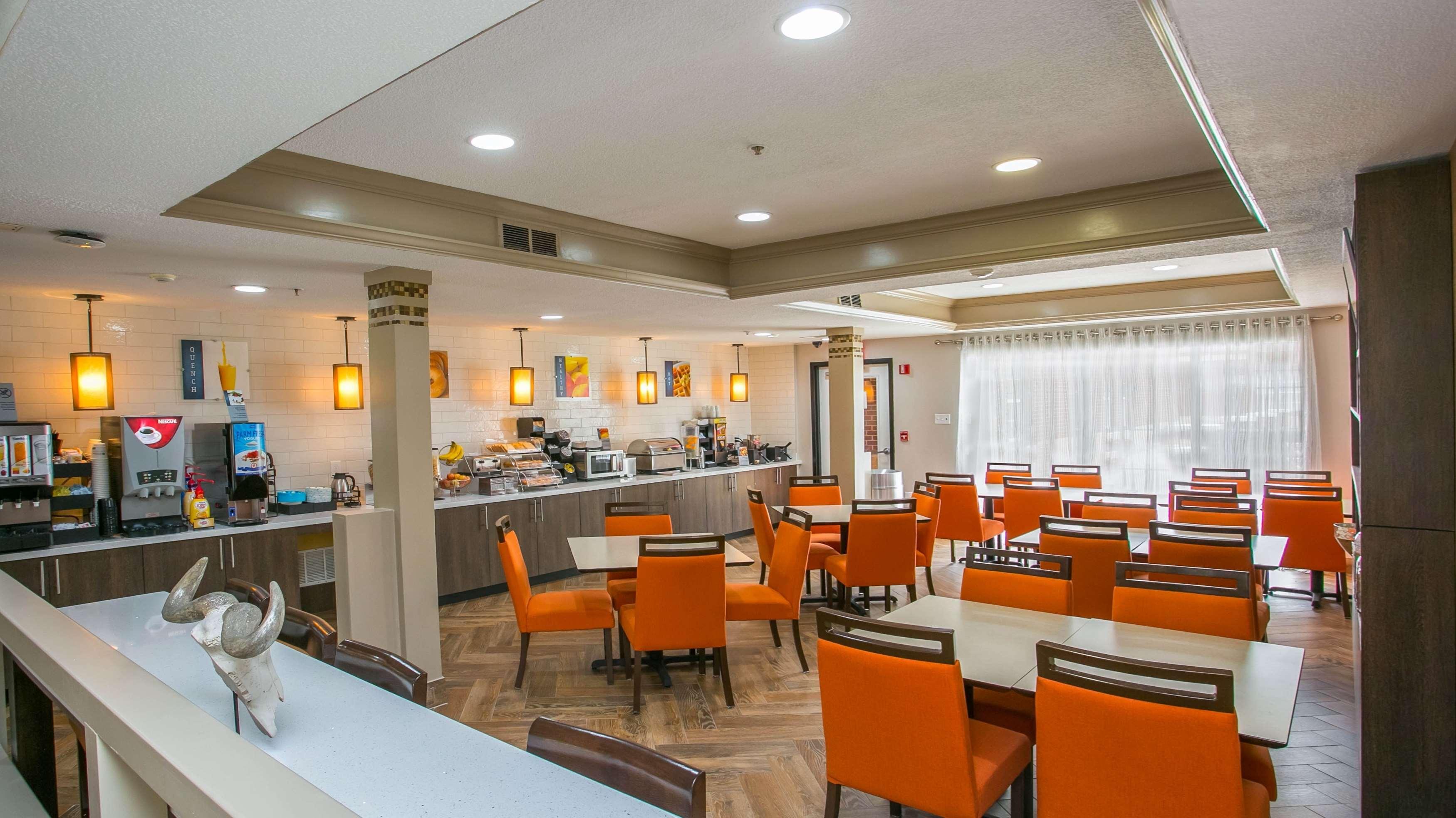 Best Western Plus Addison/Dallas Hotel Zewnętrze zdjęcie