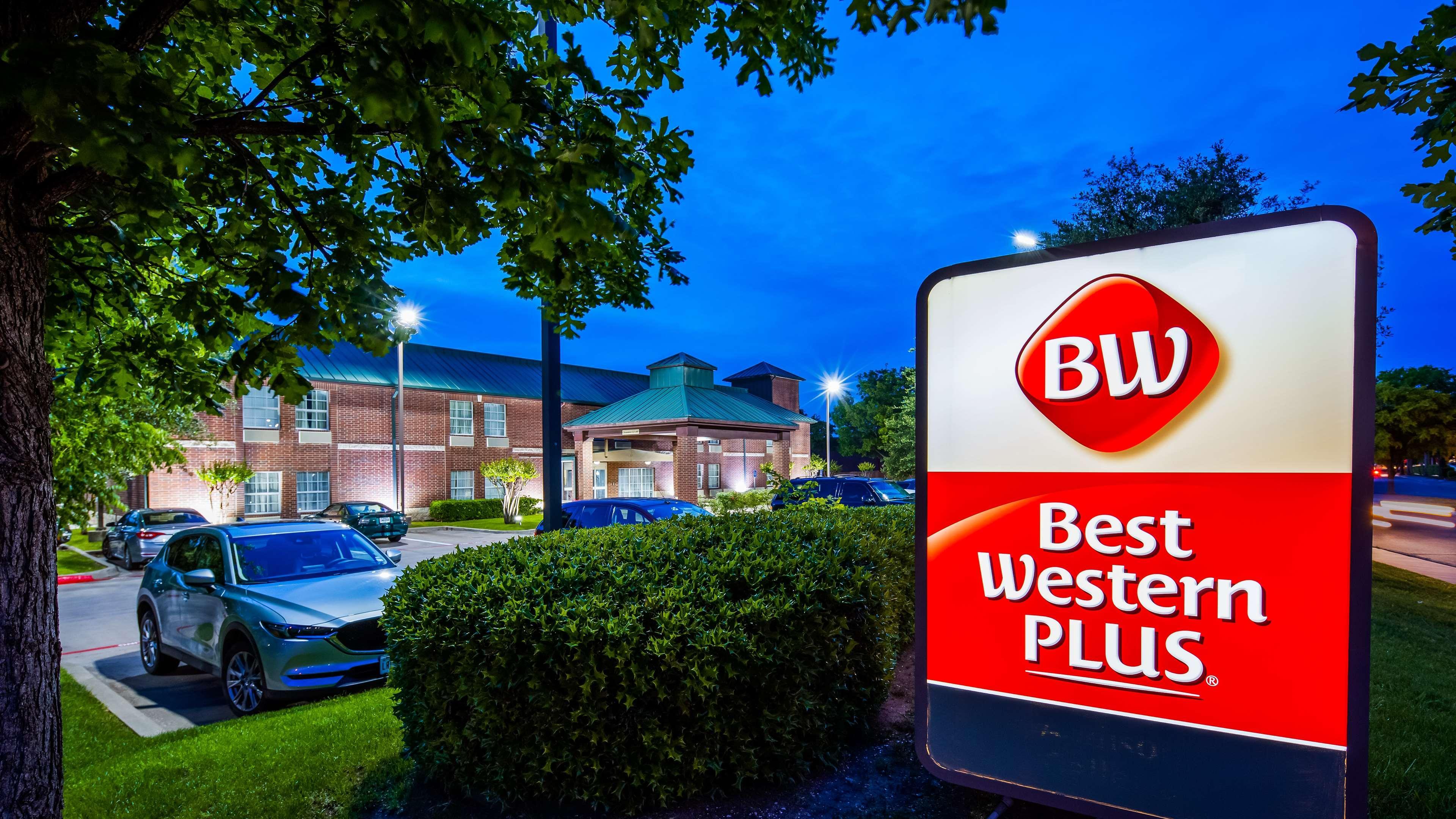 Best Western Plus Addison/Dallas Hotel Zewnętrze zdjęcie