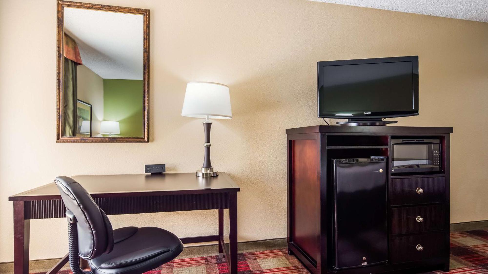 Best Western Plus Addison/Dallas Hotel Zewnętrze zdjęcie